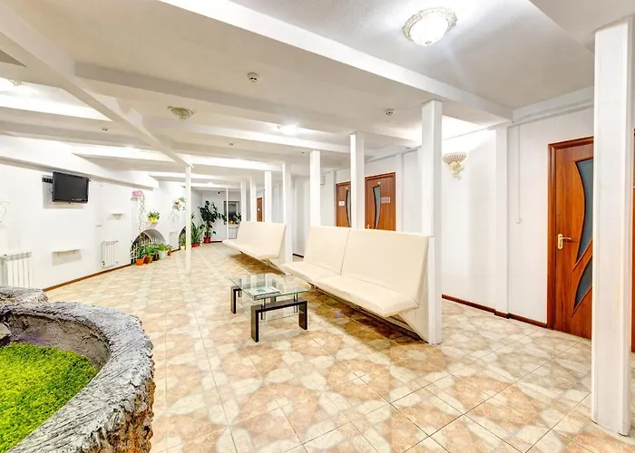 Hotel Zvezda